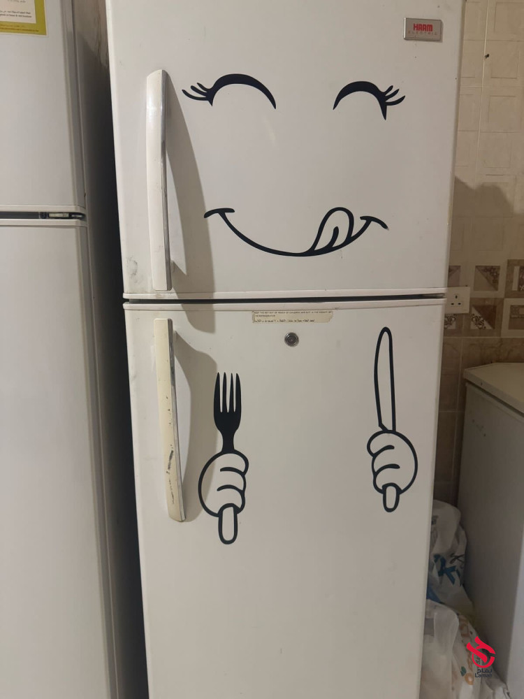ثلاجة للبيع