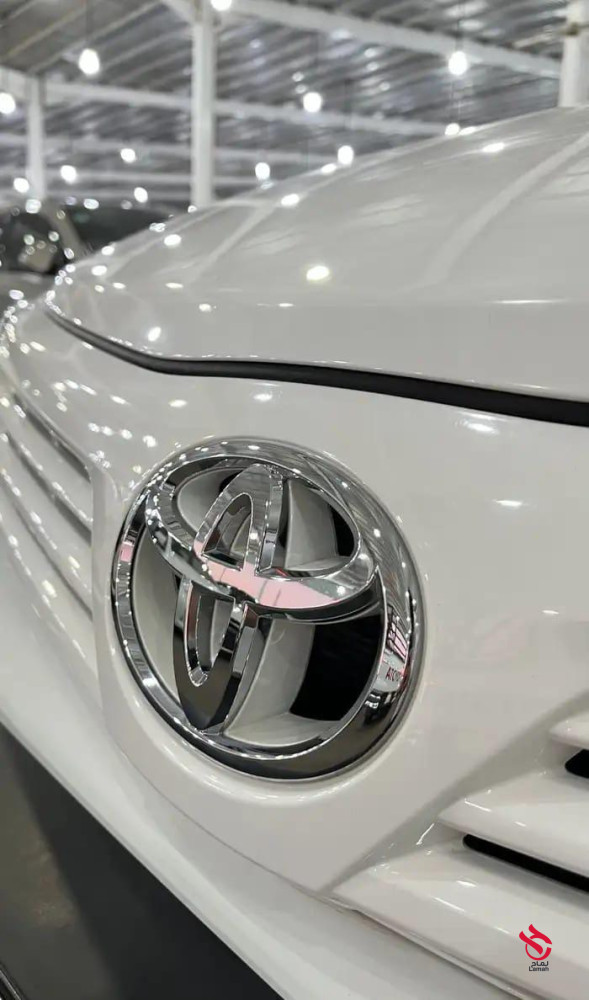 toyota-kamry-2015-big-12