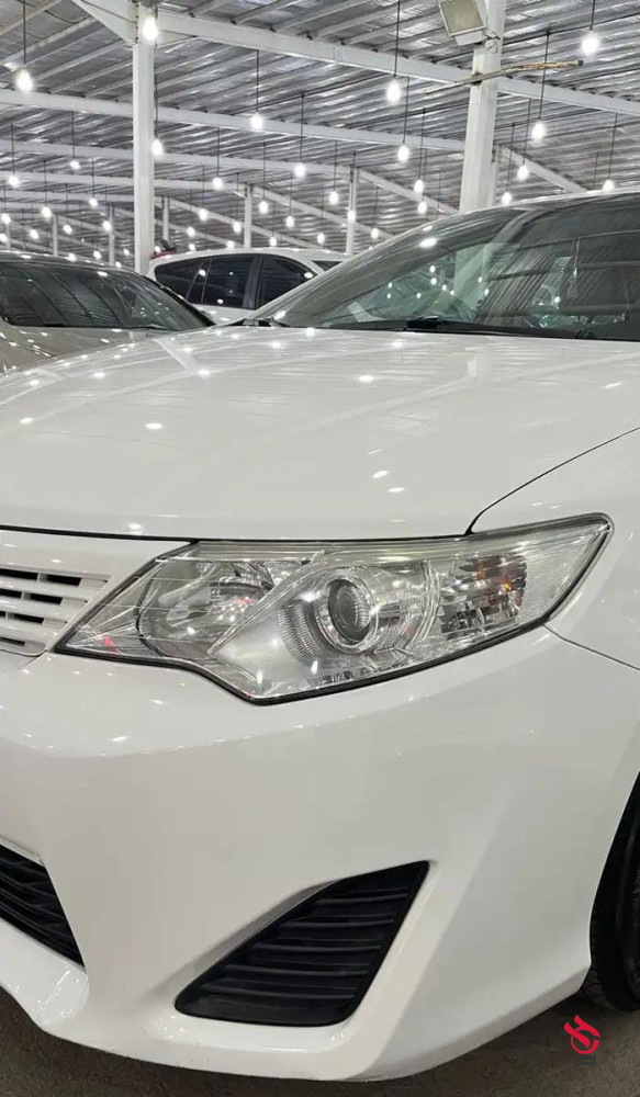 toyota-kamry-2015-big-3