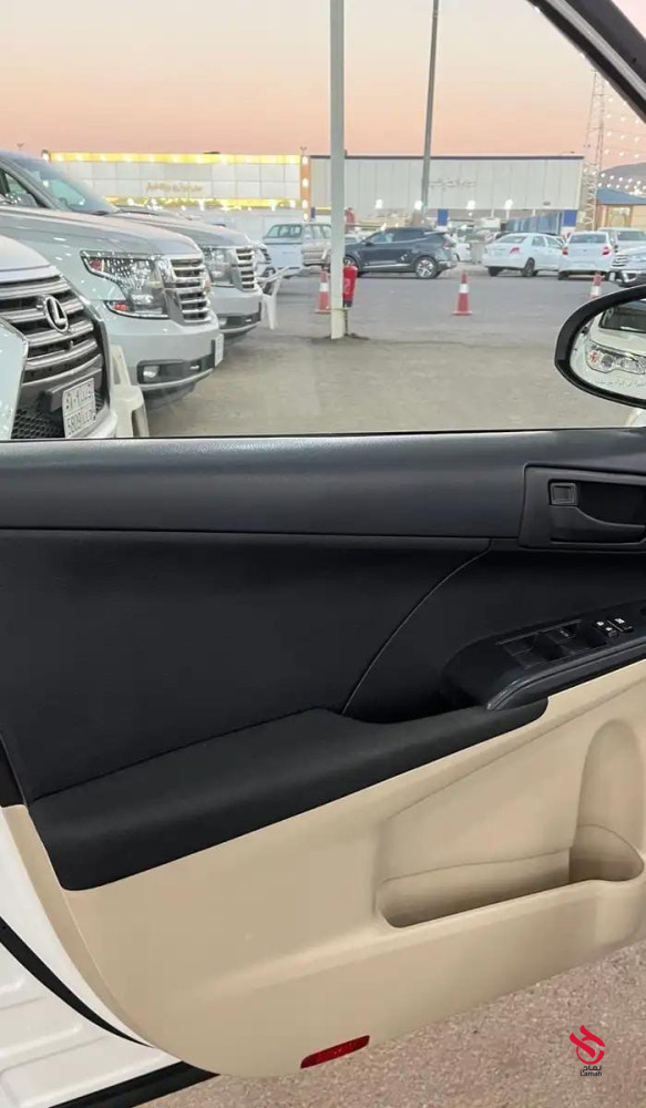 toyota-kamry-2015-big-11