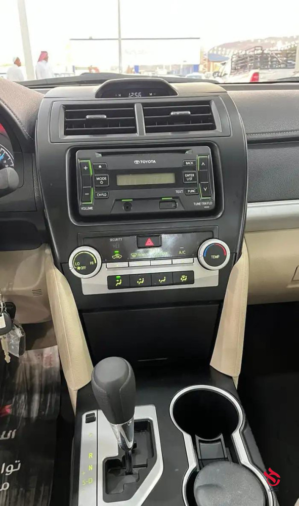 toyota-kamry-2015-big-7