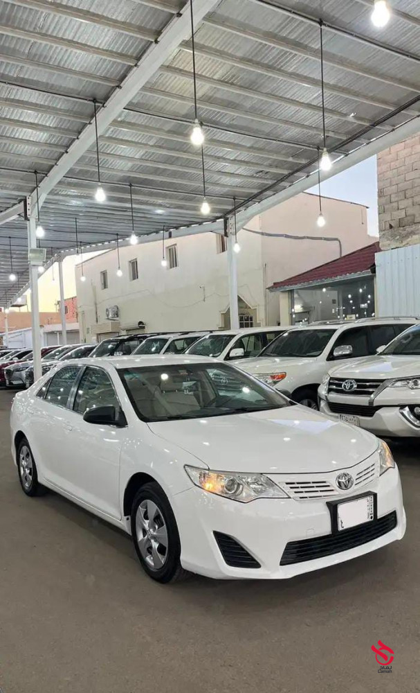 toyota-kamry-2015-big-8