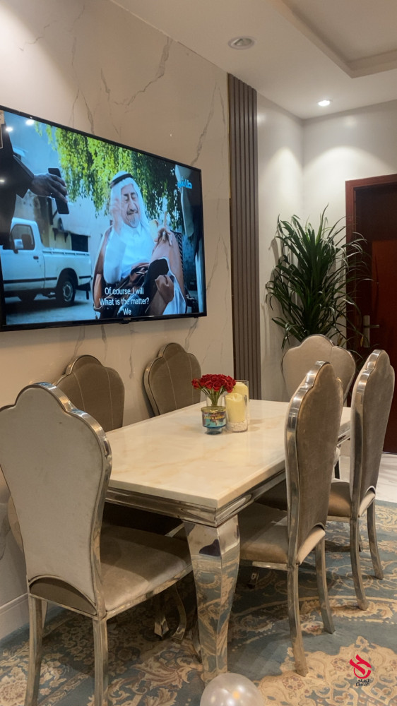 طاولة طعام