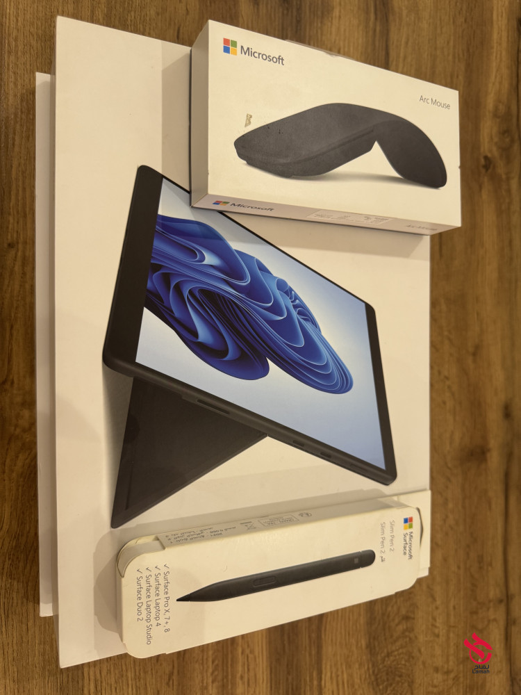 بيع جهاز surface pro 8 نظيف جدا