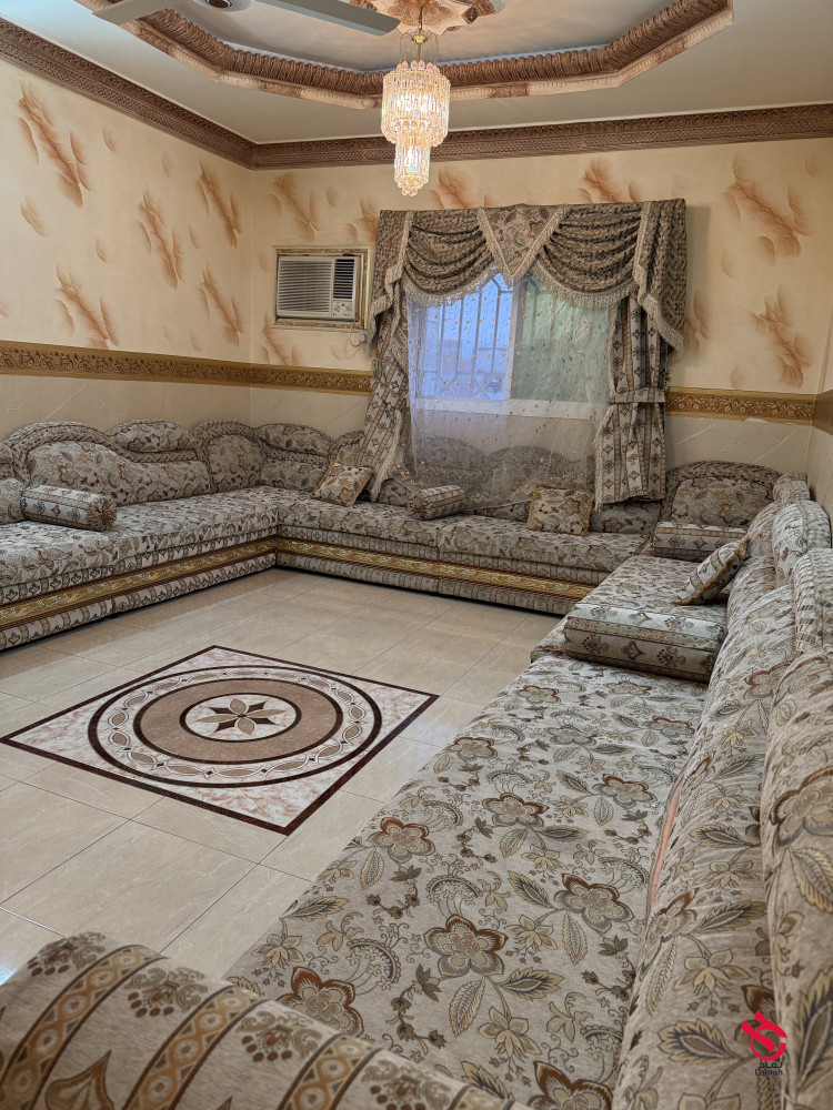 كنب مجلس وستاره معه